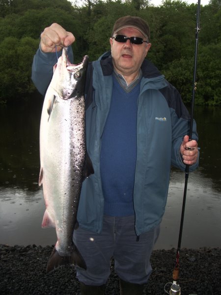 Hugh-McCormack-with-his-6.3kgsalmon.jpg