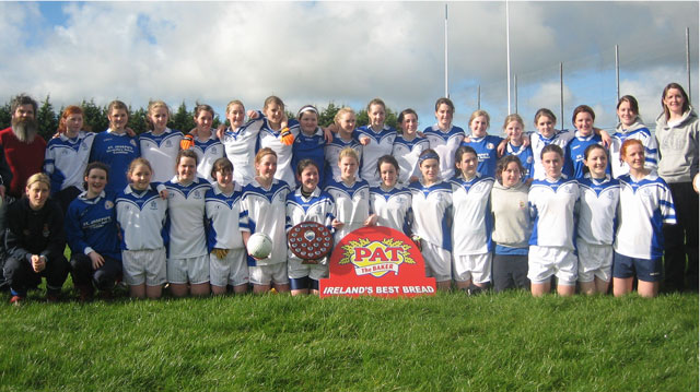 St-Josephs-Senior-team-2007.jpg