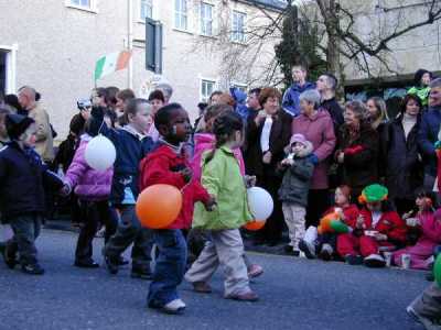 children_marching.jpg