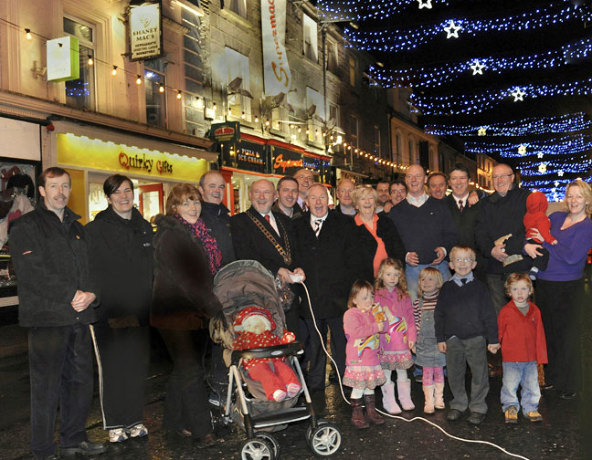 CASTLEBAR_XMAS_LIGHTS_2009.jpg