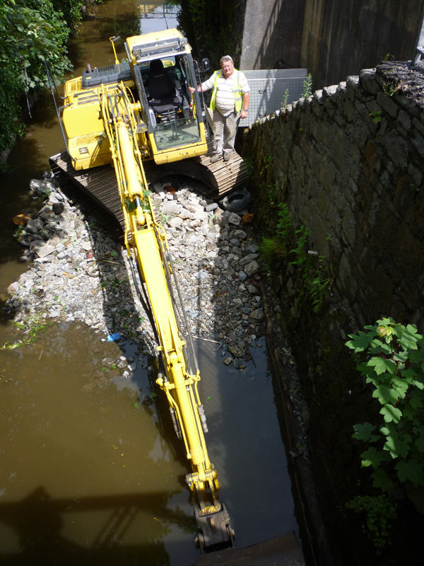 Castlebar_River_Digger_1.jpg