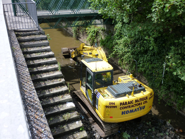 Castlebar_River_Digger_3.jpg