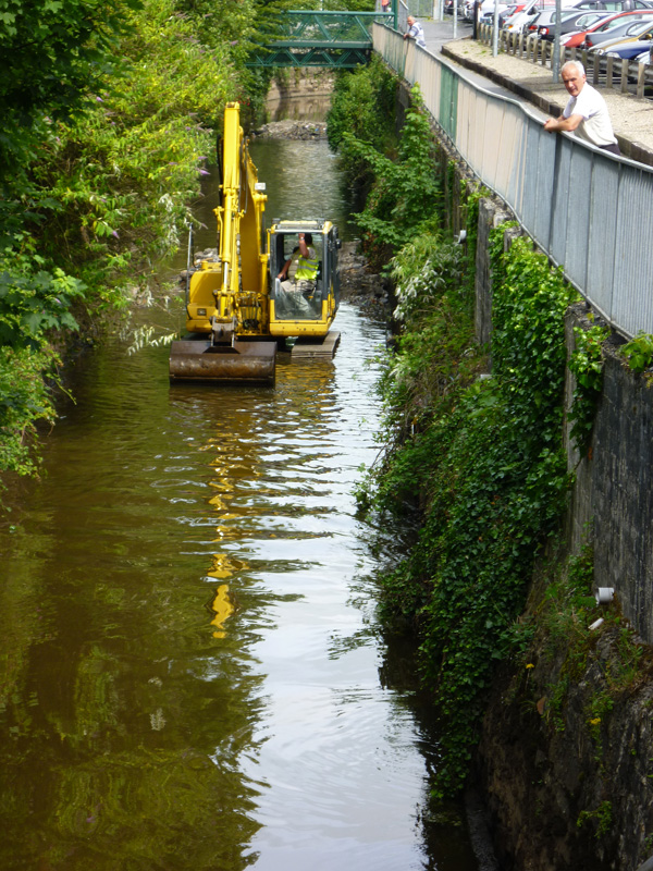 Castlebar_River_Digger_4.jpg