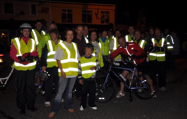 Group_photo_on_Square_Belmullet_2.jpg