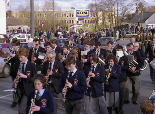 JL_Patricks_Parade_Castlebar_1989_5.jpg