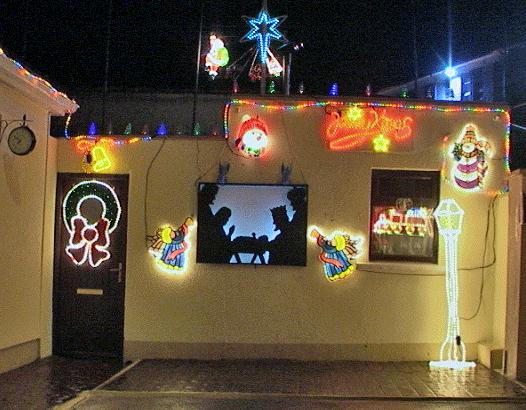 JL_Xmas_Lights_2011_00489-2.JPG