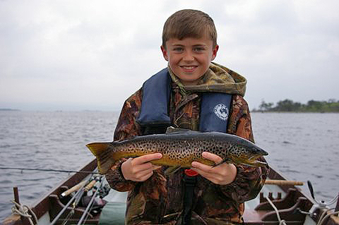 Keith_Corrigan_8yo_3lbs_Mask_trout_April_2014.jpg