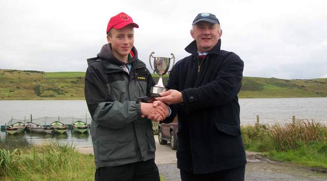 Peter_CollinsNWRFB_presenting_1st_prize_to_Bernard_Kennedy_1.jpg