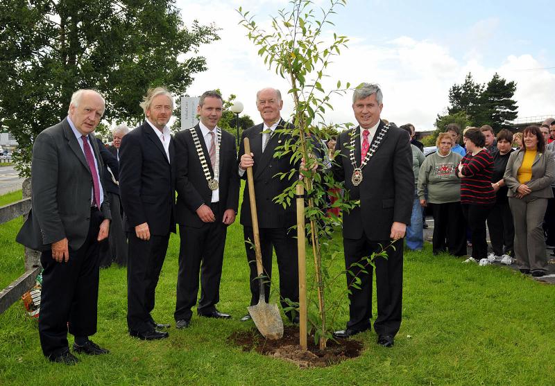 Rehab__Tree_Planting_Aug3964.jpg