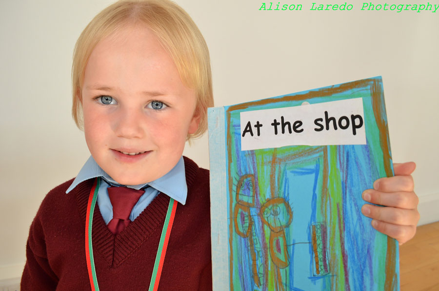 Scr_obh_Leabhar_and_Write_a_Book___by_Alison_Laredo_3.jpg