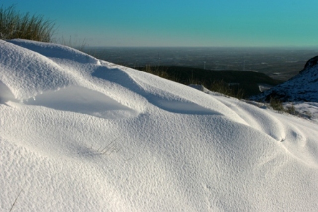 Snow_Bank_2.JPG