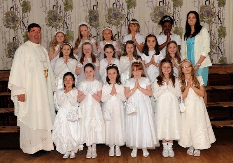 StAngelas1stCommunion2011_1.JPG