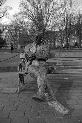 dublin_Grand_Canal_Kinsella_B_W_.jpg