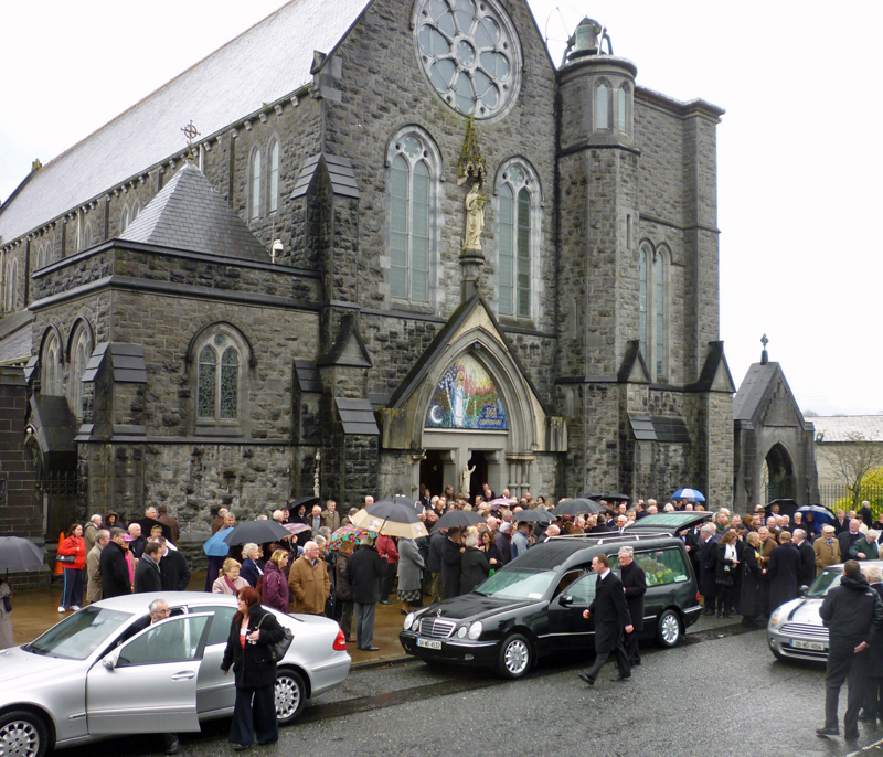 jl_Eithne_Kenny_Funeral_30091-4.jpg