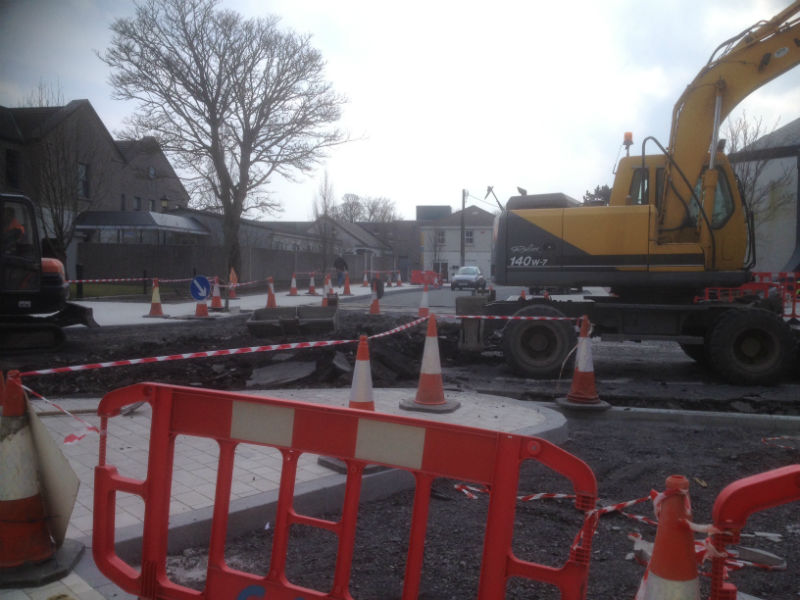 library_roadworks_20130408.jpg