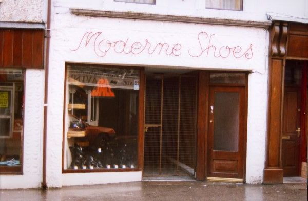 moderne_shoes.jpg