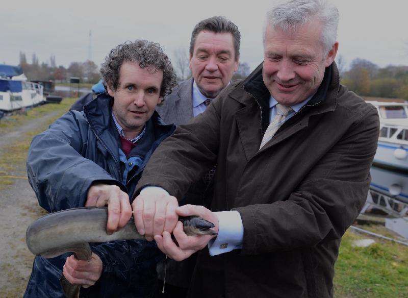 pr42661_1_Brian_Connell_Denis_Maher_Minister_Fergus_Dowd_with_Silver_eel_November_12.JPG