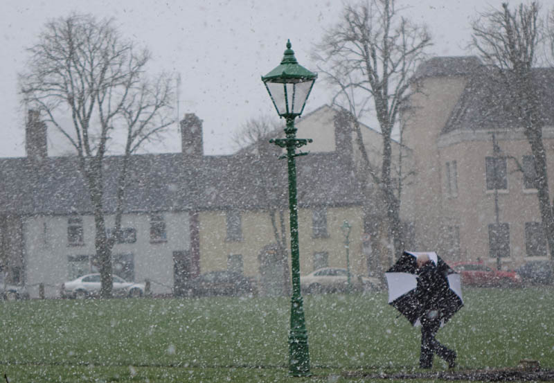 snow-brolly-2-20140211.jpg