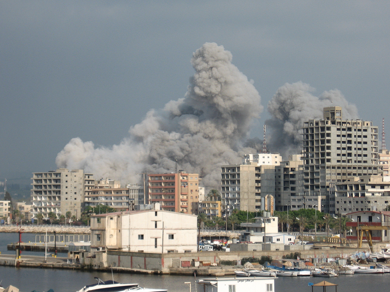 16-07-06_Tyre_Building_Strike.jpg