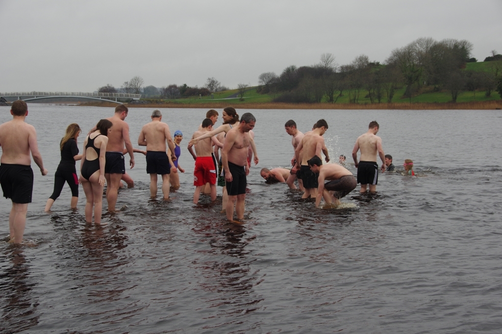 Castlebar_Christmas_Day_swim_2015_ws2_1.jpg