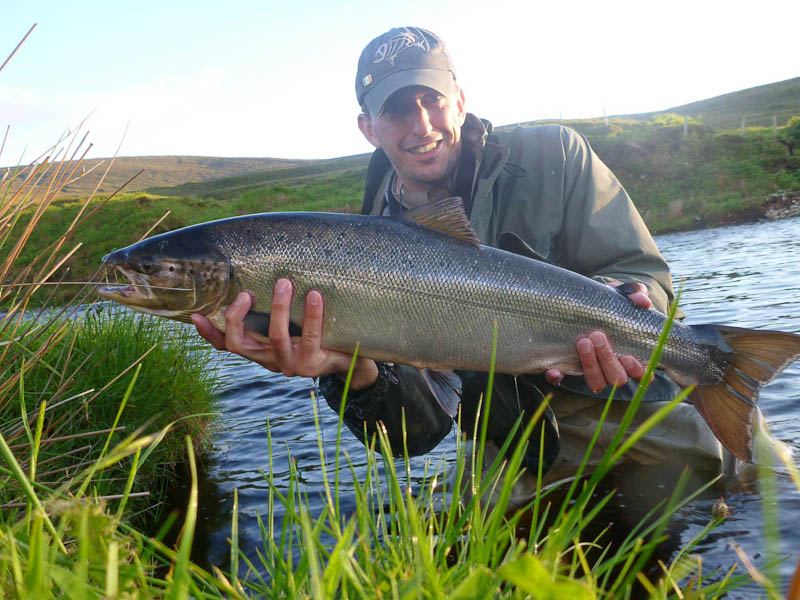 Danny_Verbessem_Belgium_with_his_his_biggest_Owenmore_salmon_10_lbs.jpg