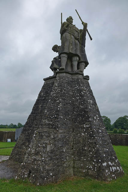 Elphin_Monument20140718-10.jpg