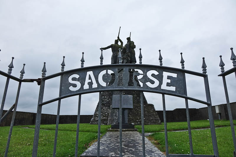 Elphin_Monument20140718.jpg