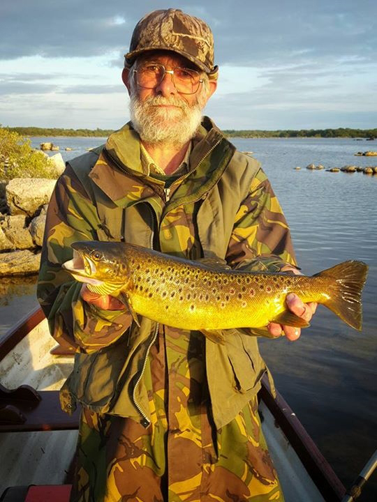 Kevin_Crowley_3-5lbs_Mask_Trout_May_2016.jpg