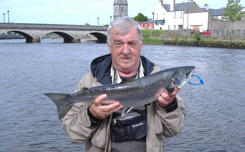 Michael_Doheny_Cavan_with_his_85_lbs_flycaught_Ridge_Pool_salmon.jpg