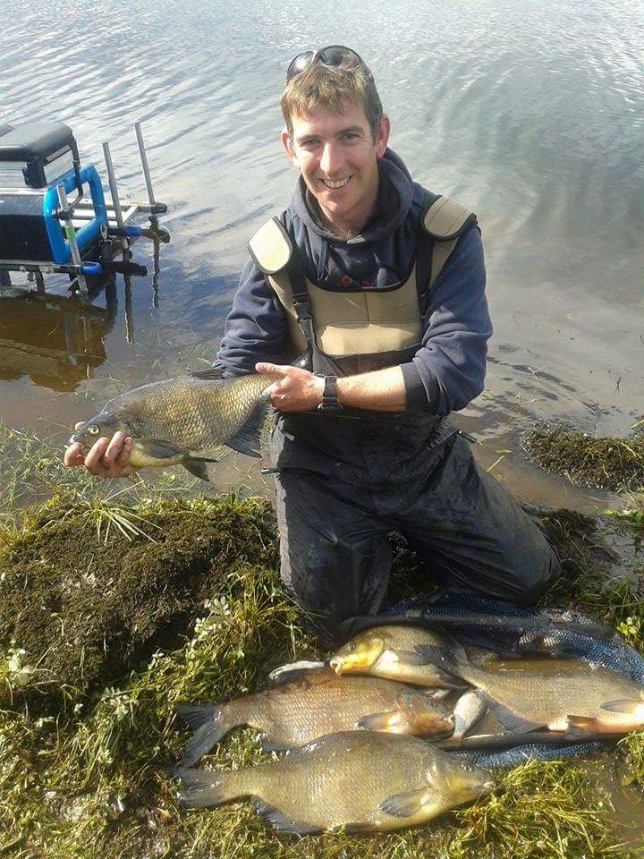 Overall_winner_Keith_Coleman__with_his_12kg_Island_Catch.jpeg