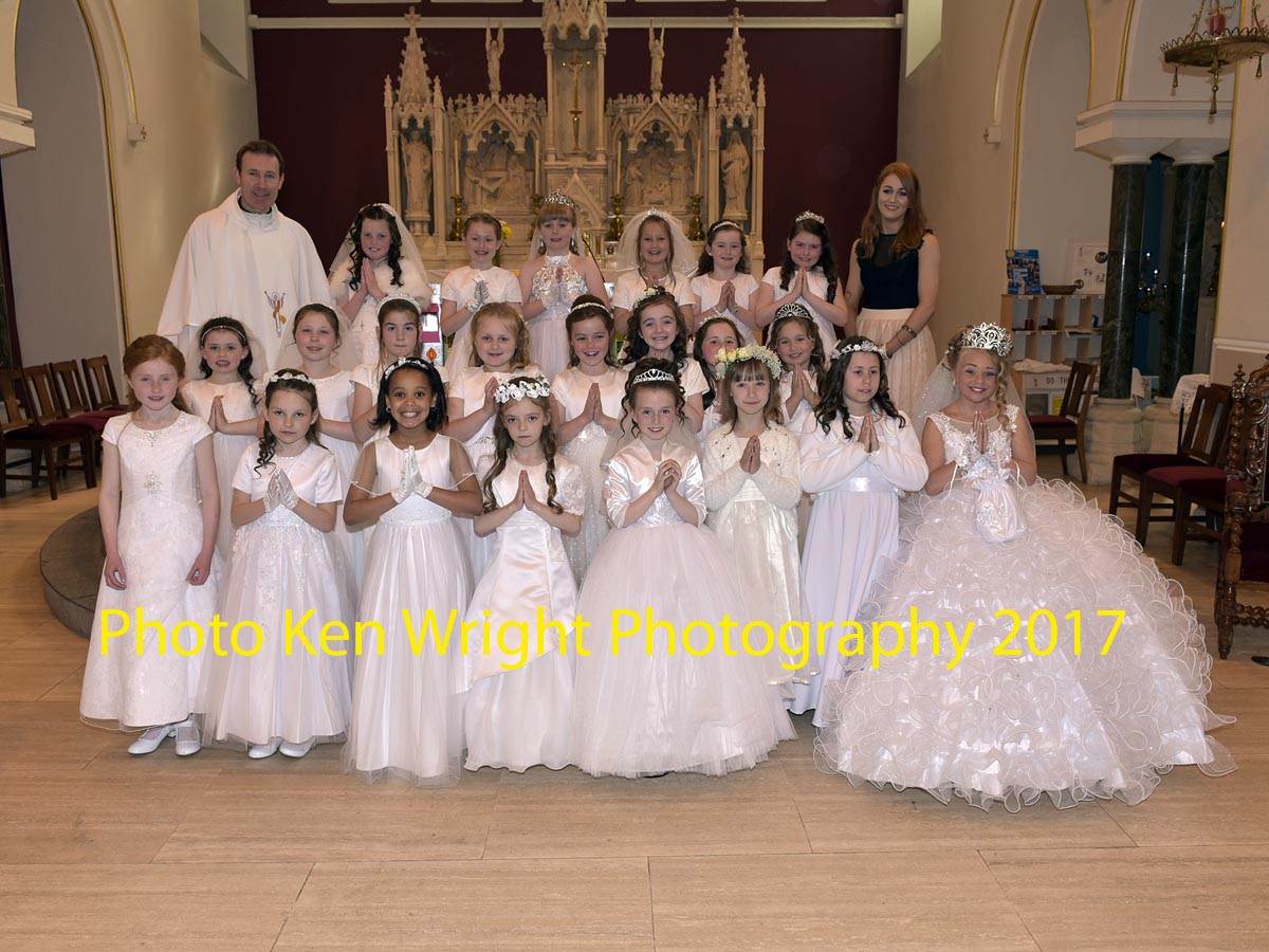 St_Angelas_Communion_Web_may2017_5020.jpg