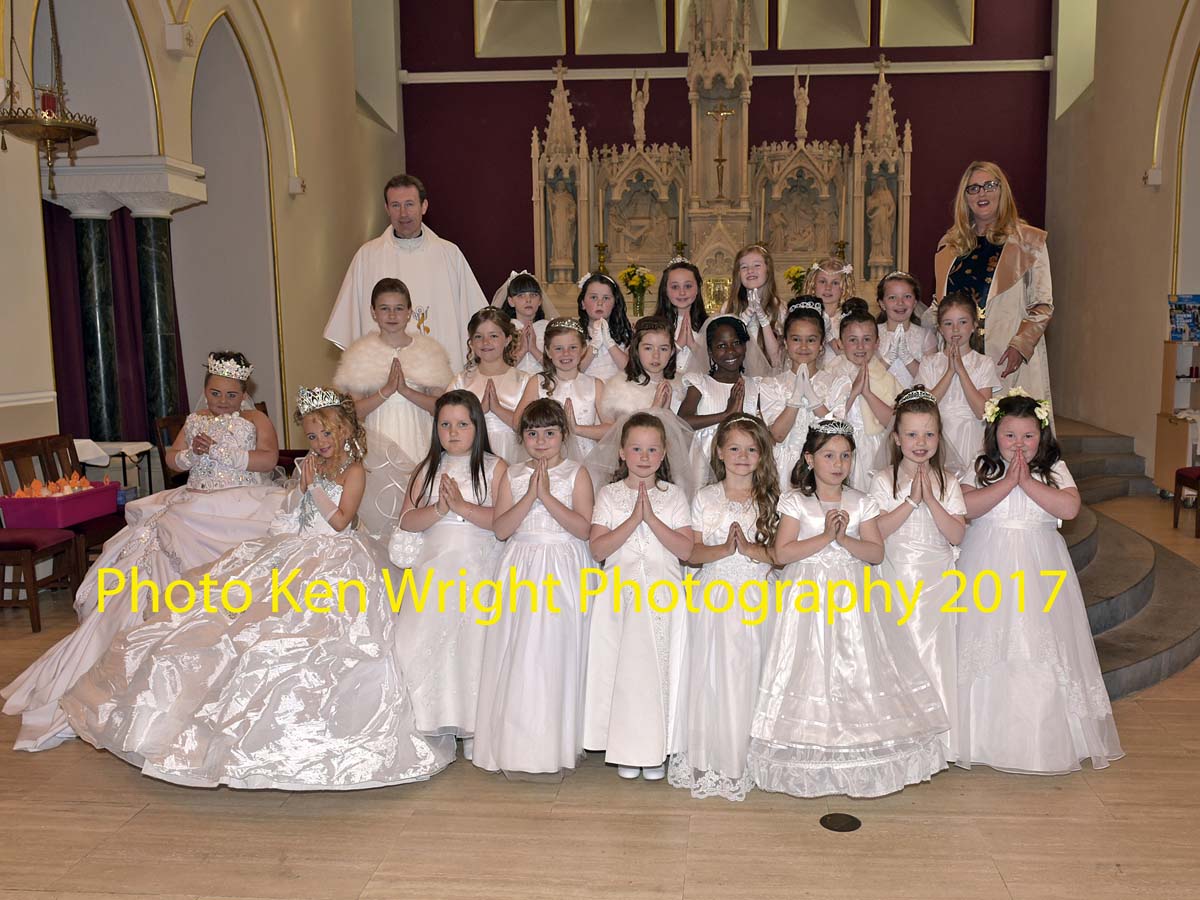 St_Angelas_Communion_Web_may2017_5025.jpg