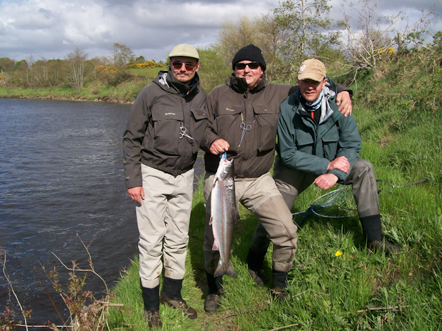 Thomas_Merkel_Germany_with_an_11lb_fish_caught_on_fly_in_EMAA.jpg