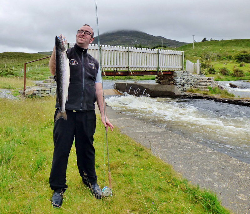 Thomas_Moran_Inagh_grilse_6lbs_June_2015.jpg