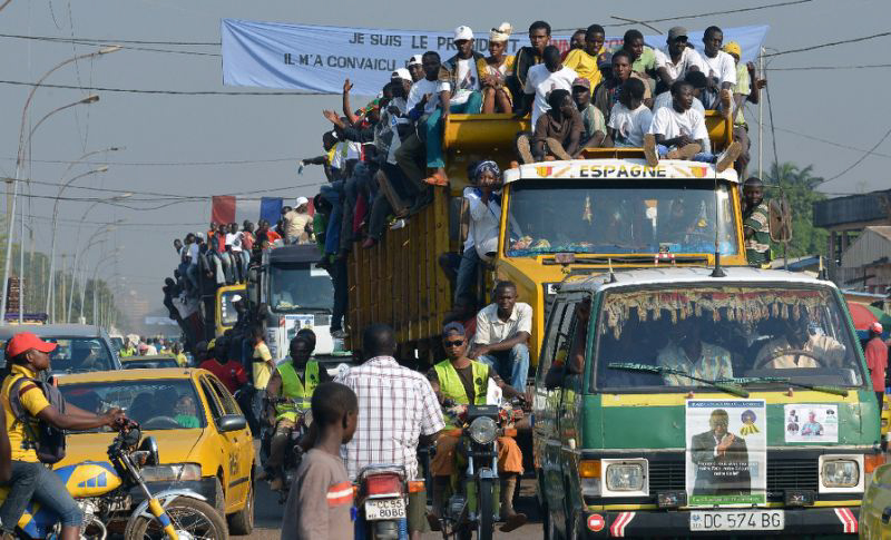 Traffic_in_Bangui.jpg