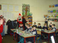santathird.jpg (67660 bytes)