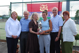 Ann Garavan presents Laura Cuddy winner of the Ladies Singles Championship with her cup at the recent AIB Castlebar Open Tennis Championships 2008. Click photo for more details.