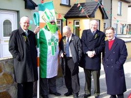 Philip Redmond has uploaded some more photos to our DIY Gallery - are the politicians invoking the help of St. Patrick? Click on photo for more.