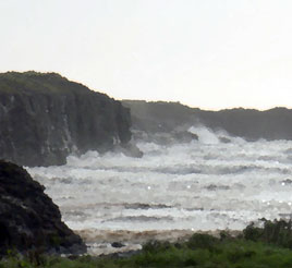 At last some sun in the West of Ireland - combined with a strong wind earlier in the week provided some good surf along the West coast. Click for more surf impressions.