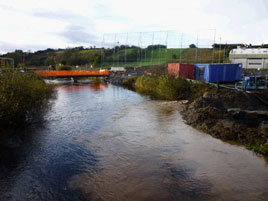 Jack Loftus has a new set of photos documenting the building of the new bridge link from the Newport Road. Click on photo for more.