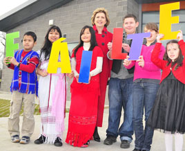 A group of 33 students and volunteers from the Castlebar Fáilte Isteach Project visited Dublin on the 12th of February for the launch of the newest Fáilte Isteach Centre which is in Blanchardstown.