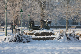 Some snowy scenes from the Mall in Castlebar during the cold spell just gone by. Click on photo for more.