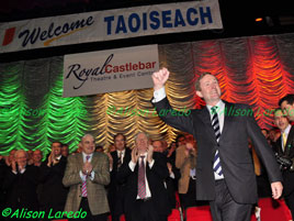 Enda Kenny returns to Castlebar! Alison Laredo has photos from last Saturday night's welcome home event.