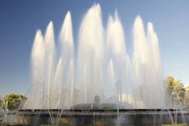 The magic fountain in Barcelona. Robert J has another impressive gallery of photos - Barcelona's beach front, galleries, aquarium.. Click on photo to view.