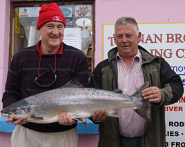 The fishing has been good on the Moy with an unprecedented run of spring salmon. Click on photo for the latest angling reports.