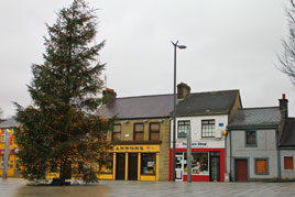 Some photographs from the deserted streets of Castlebar this afternoon -  Christmas Day 2011