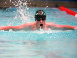 Darina Molloy and Ann Connolly have Castlebar swim news from the Limerick Arena. Click on photo for more.