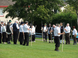 More photos from the 1798 reenactment - pikemen and pikewomen preparing for battle at Knockthomas. Click on photo for more from Dalemedia.