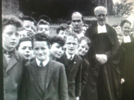 Sean Smyth has a school photo from the early 1960s. Click above to follow the correspondence regarding this nostalgic shot!

!