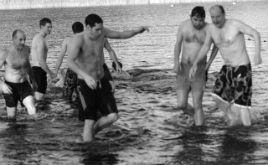 Frank Cawley has some great photos of the Christmas Swim in Lough Lannagh. click on photo for more.